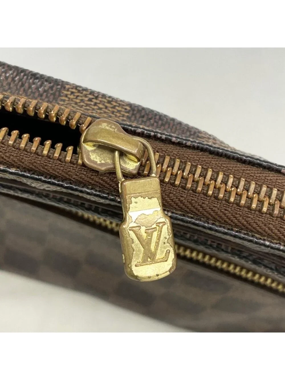 Louis Vuitton Clutch Damier Marly Dragonne GM Ebene